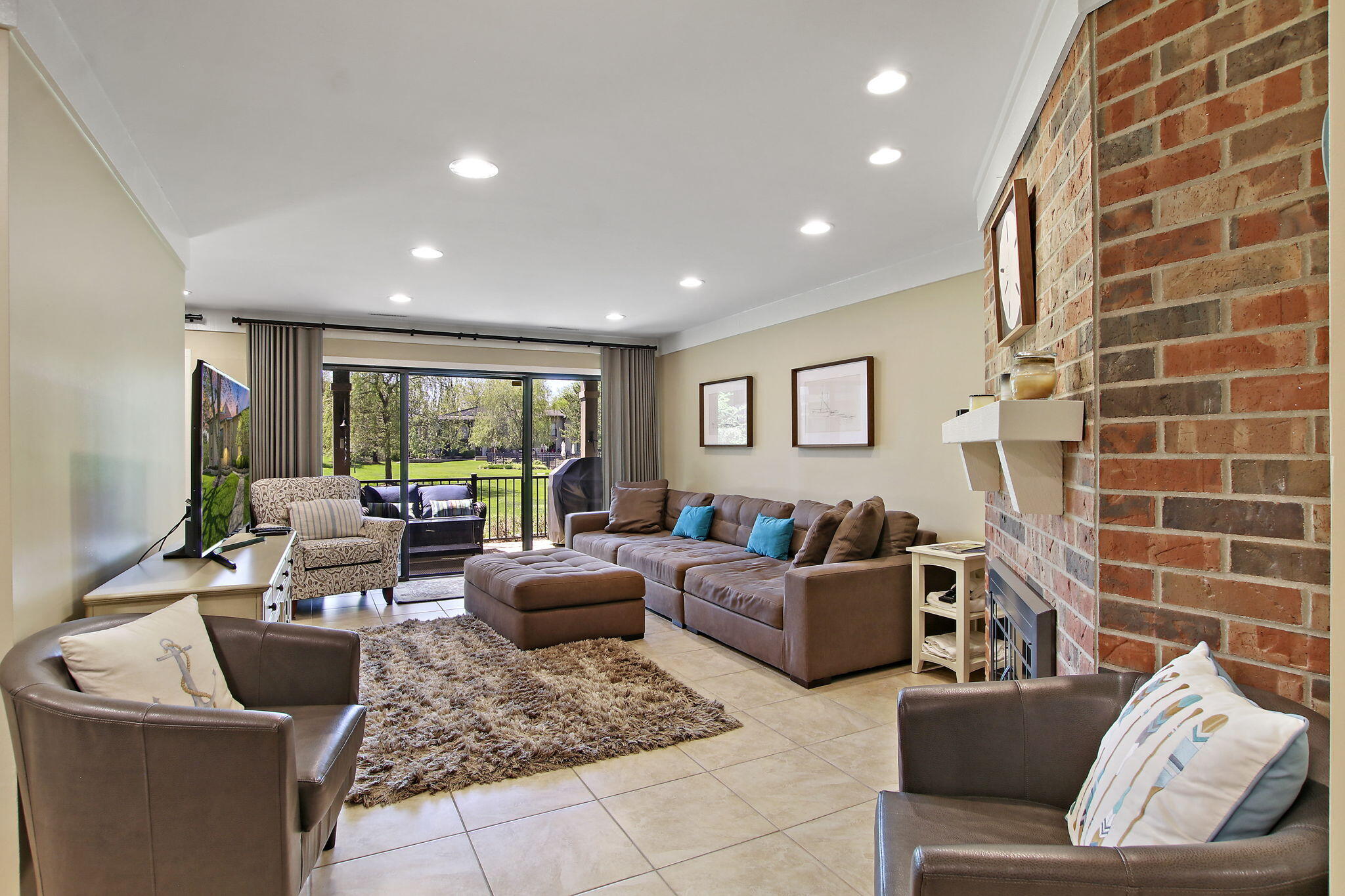 30 Abbey Villa Cir C