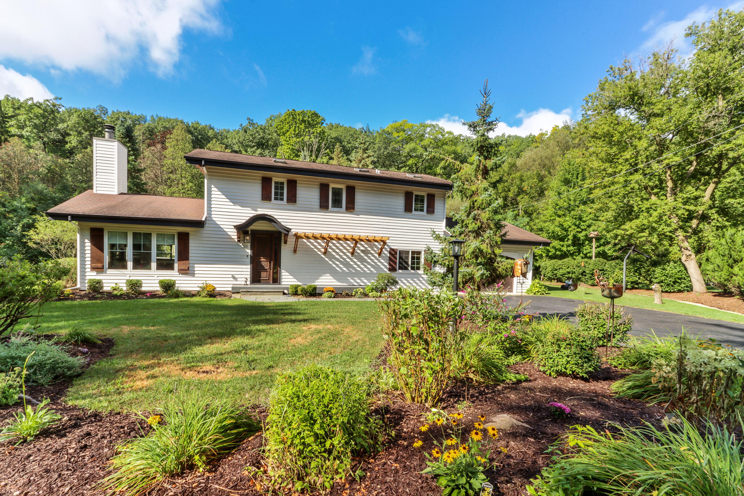 417 N Lower Gardens Rd