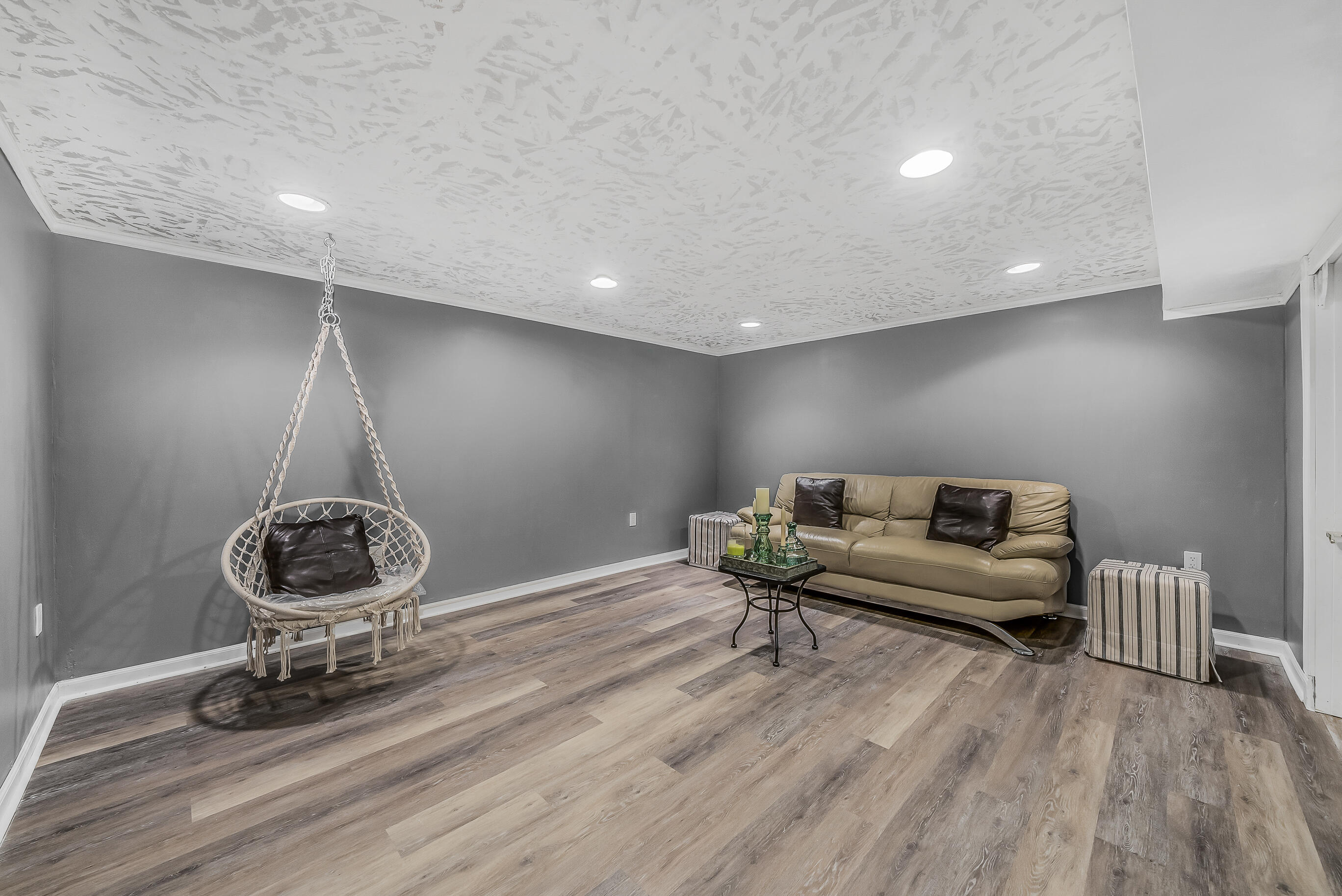 262 Castle Ter
