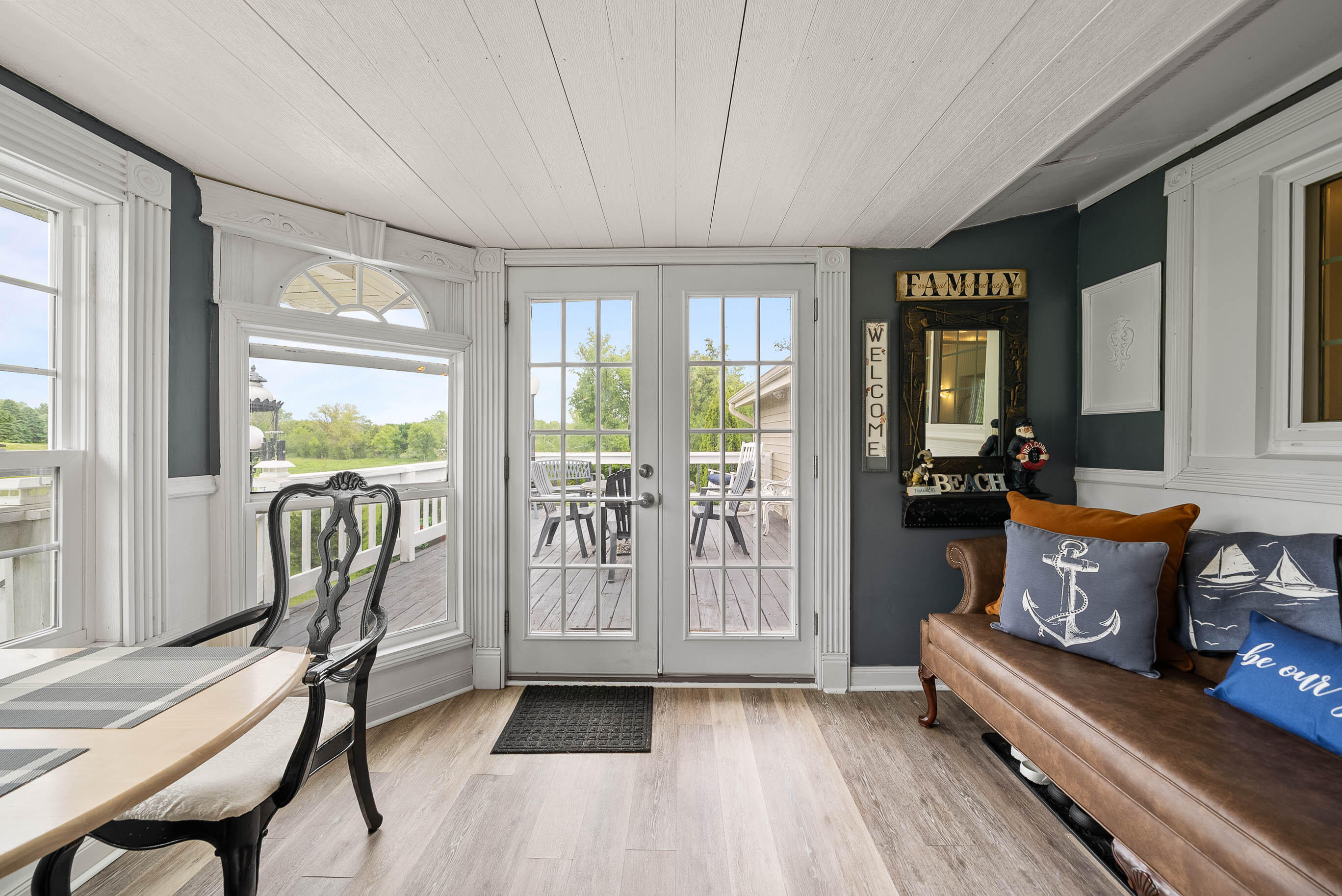 262 Castle Ter