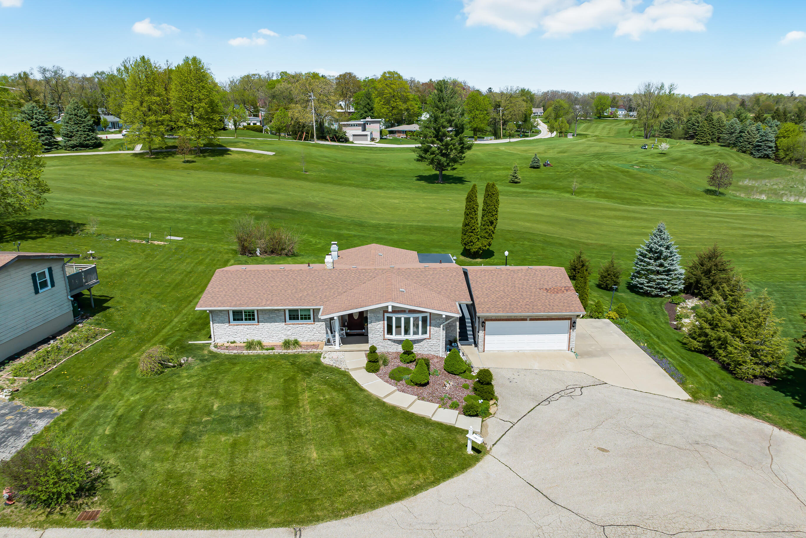 262 Castle Ter