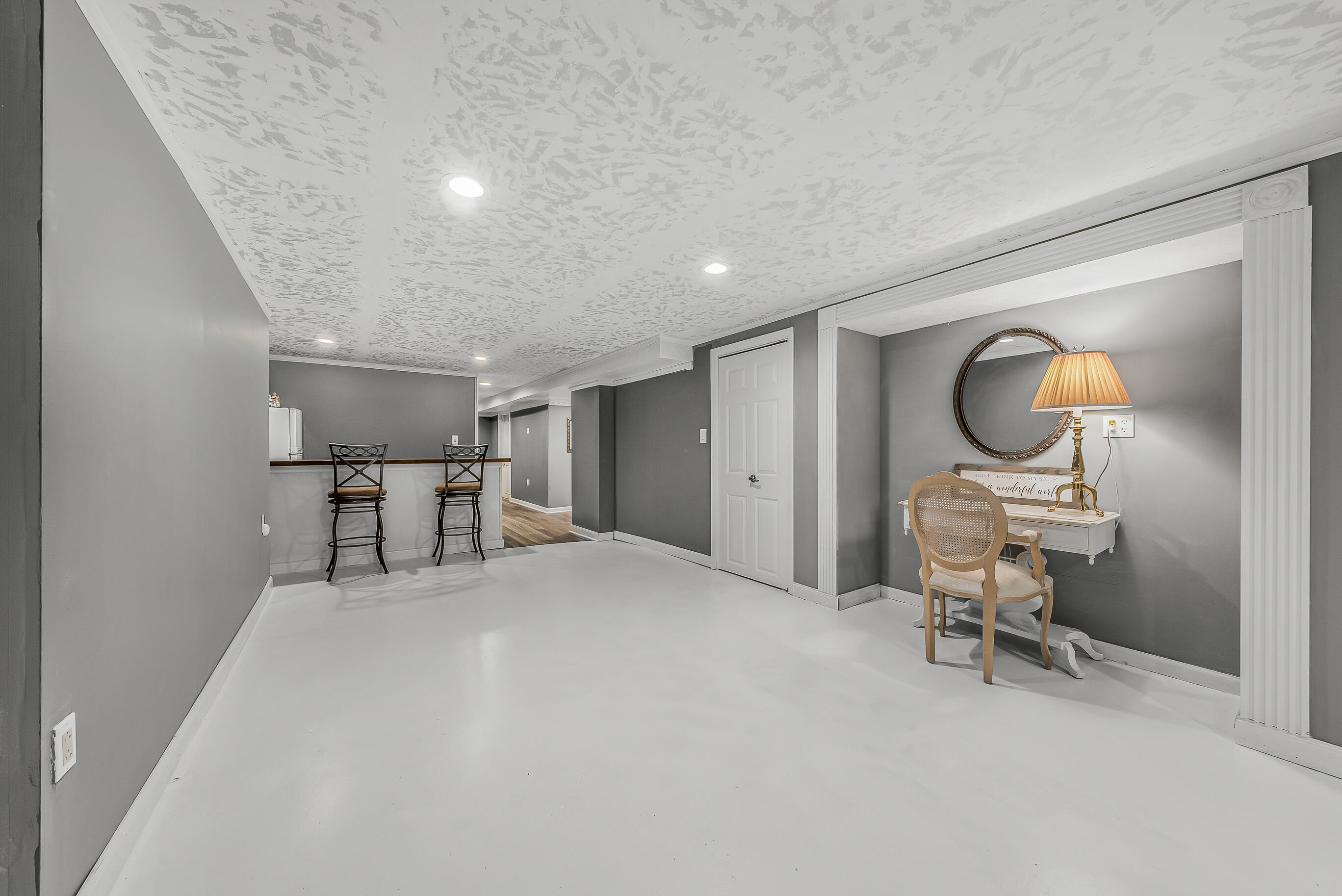 262 Castle Ter