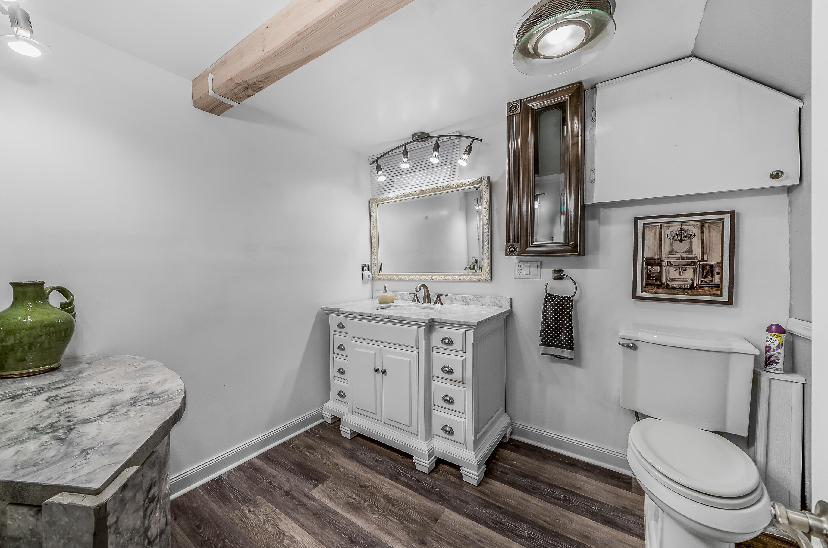 262 Castle Ter