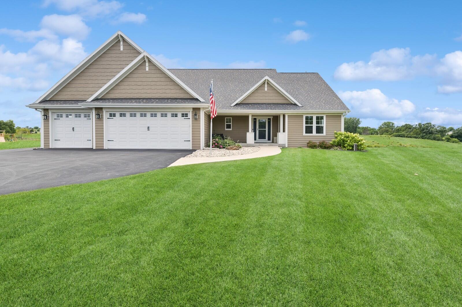 N1451 Maple Ridge Rd