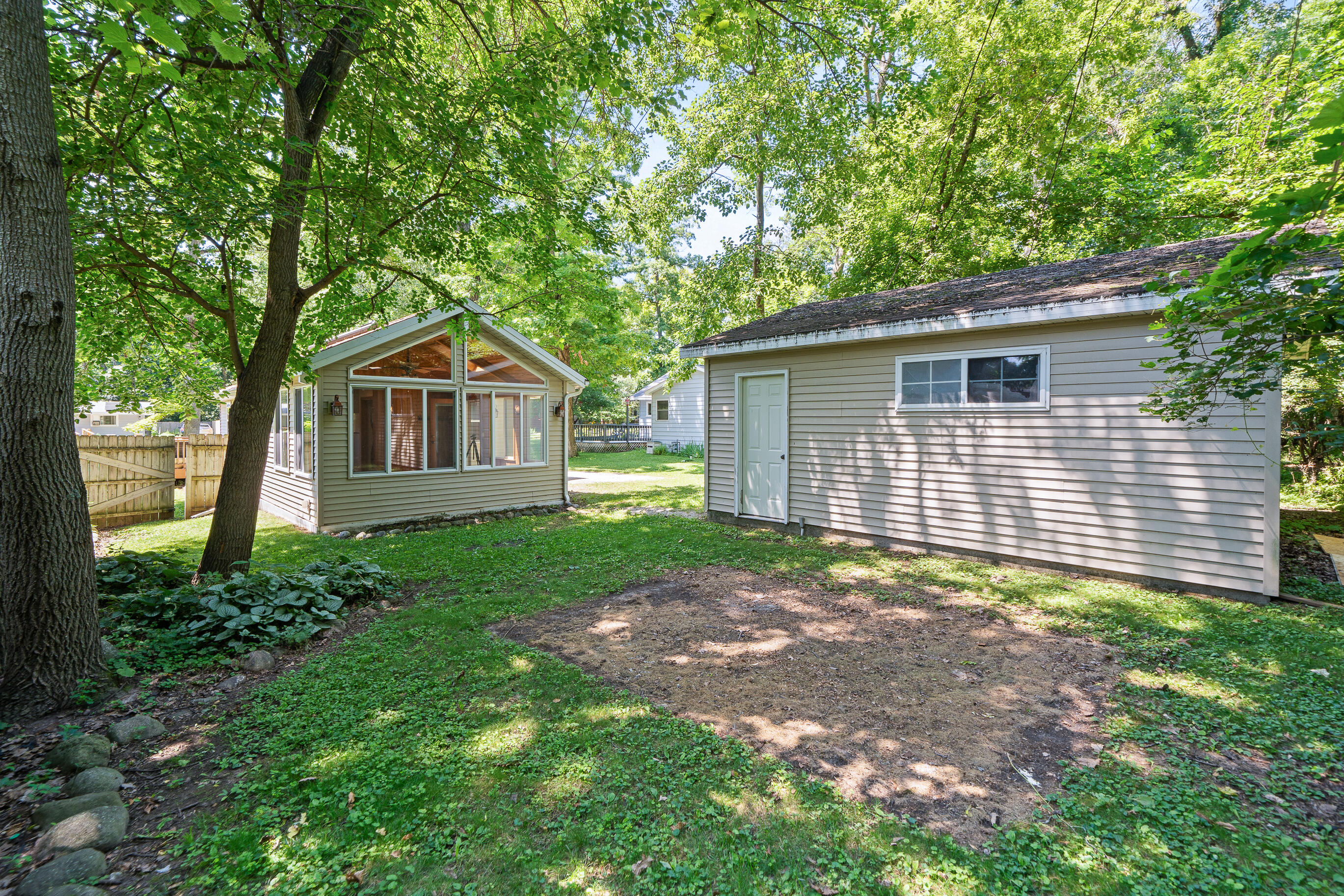 3214 Chicago Club Dr