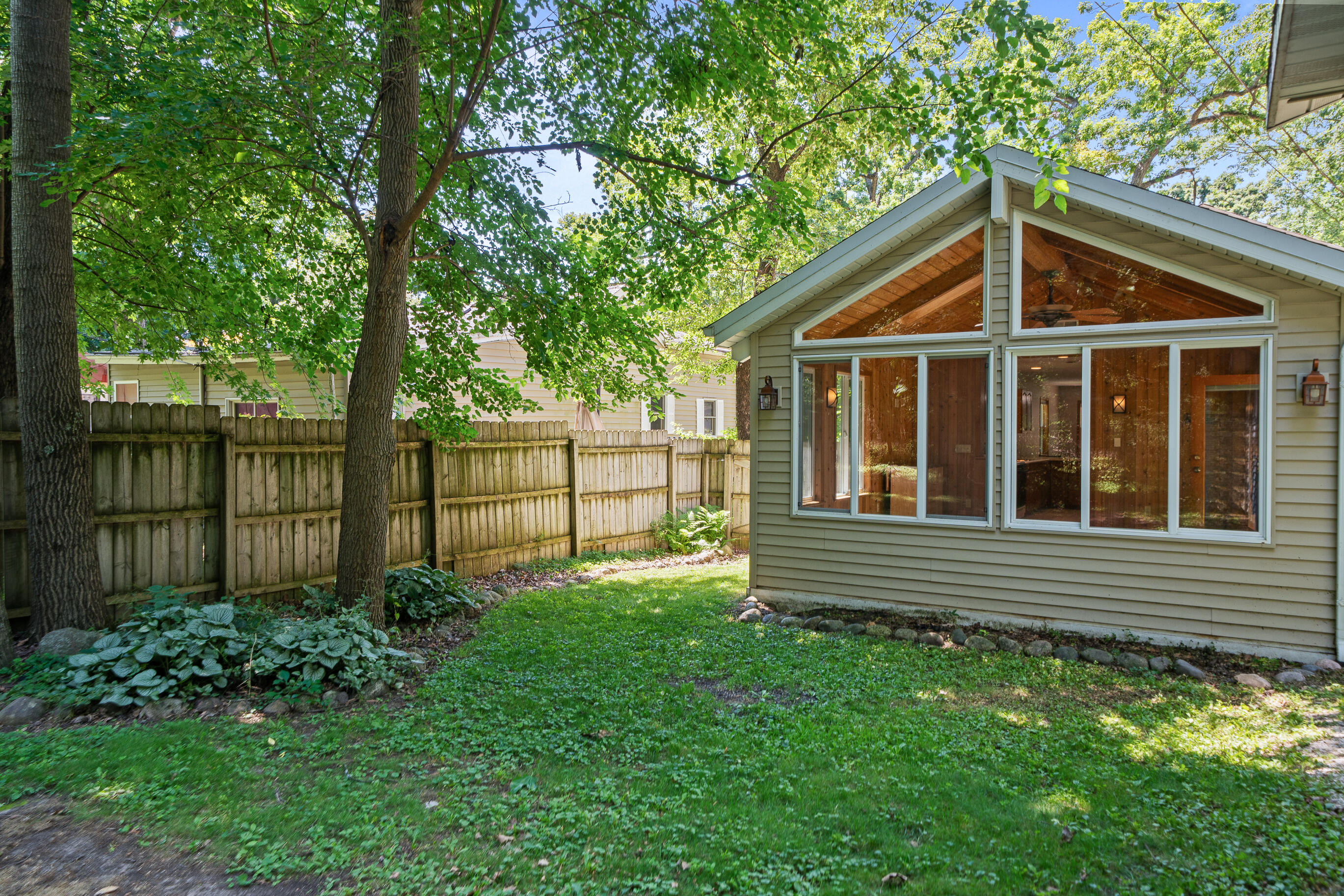 3214 Chicago Club Dr