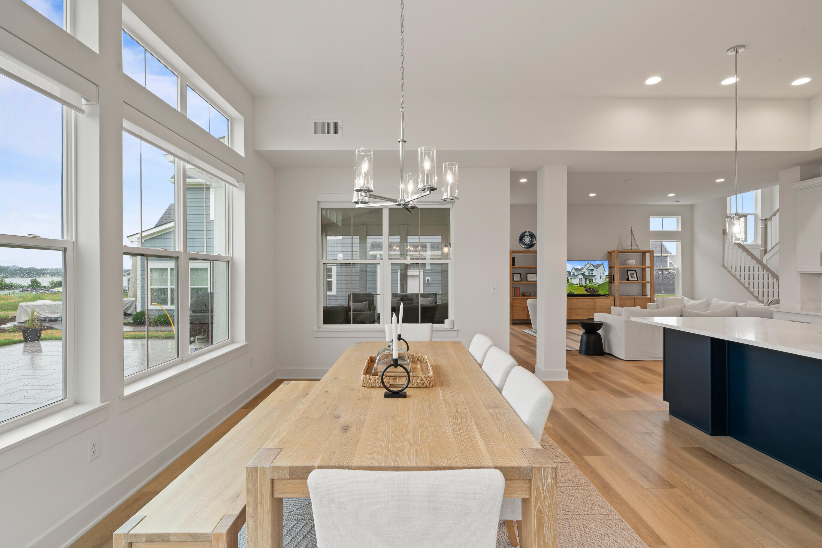 2724 Harbor Ct