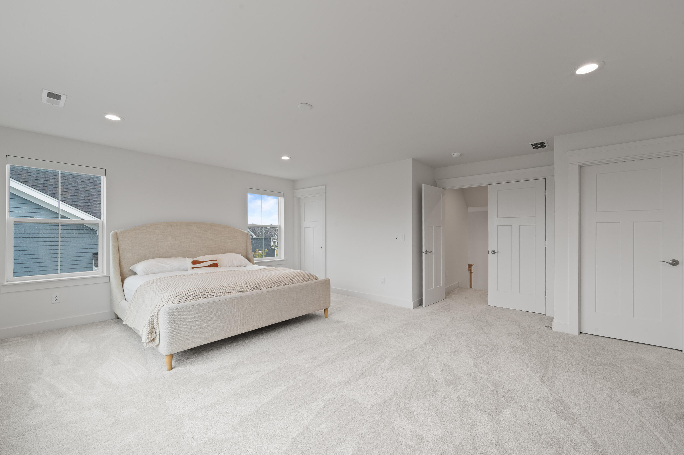2724 Harbor Ct