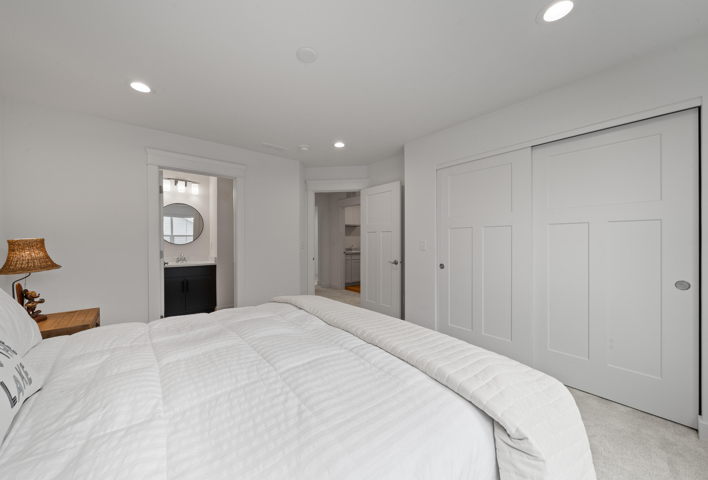 2724 Harbor Ct
