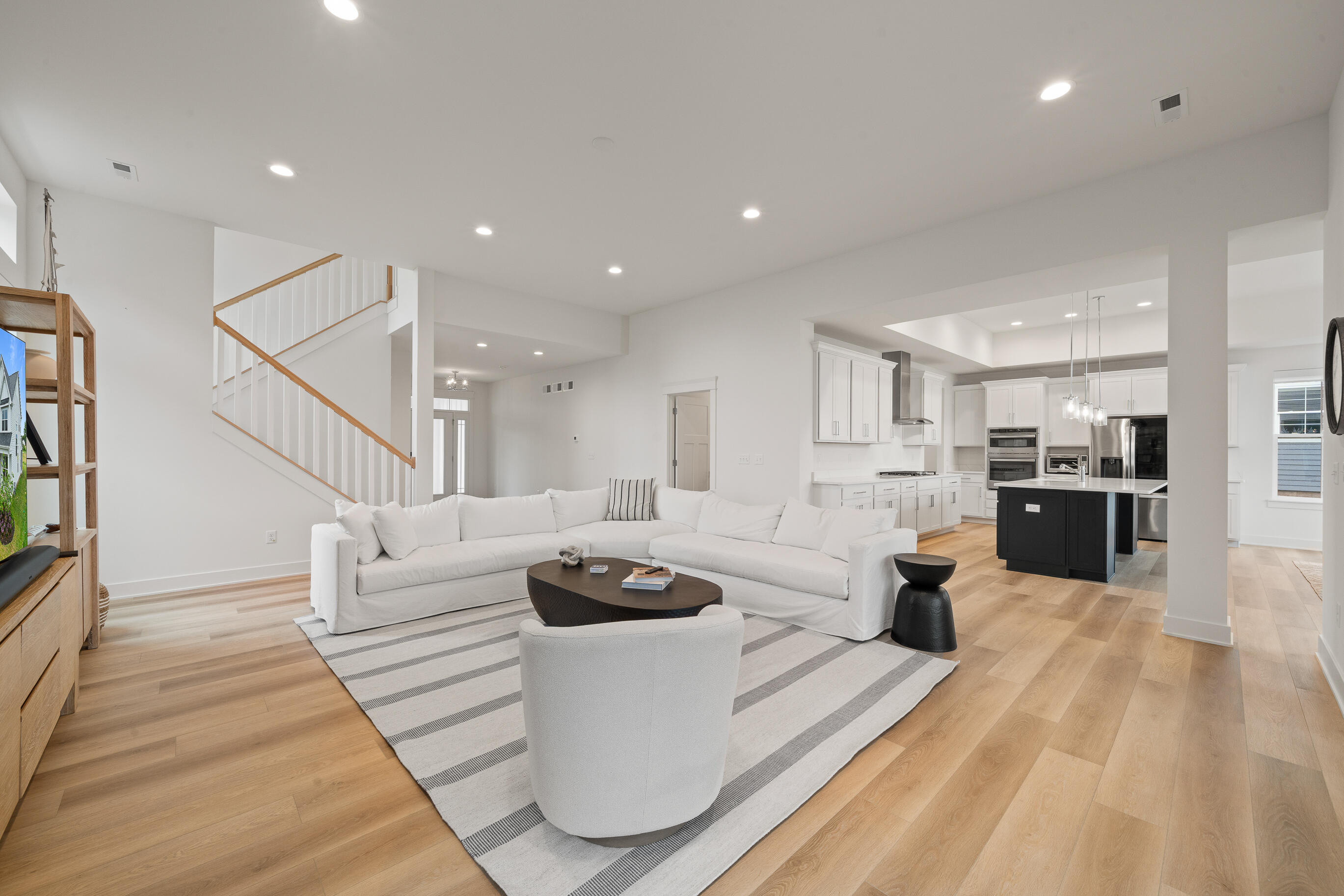 2724 Harbor Ct