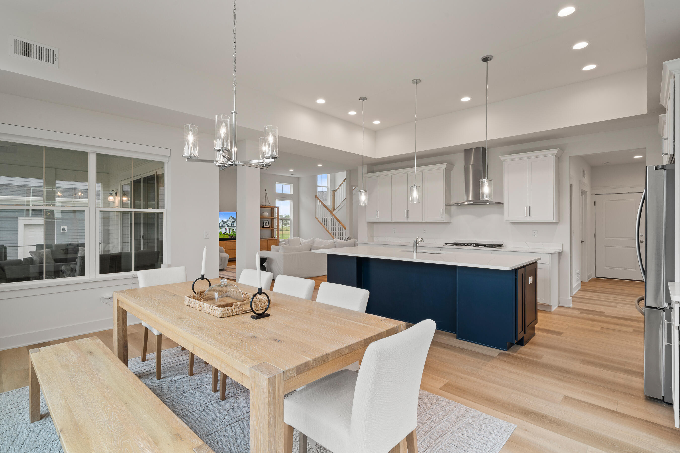 2724 Harbor Ct