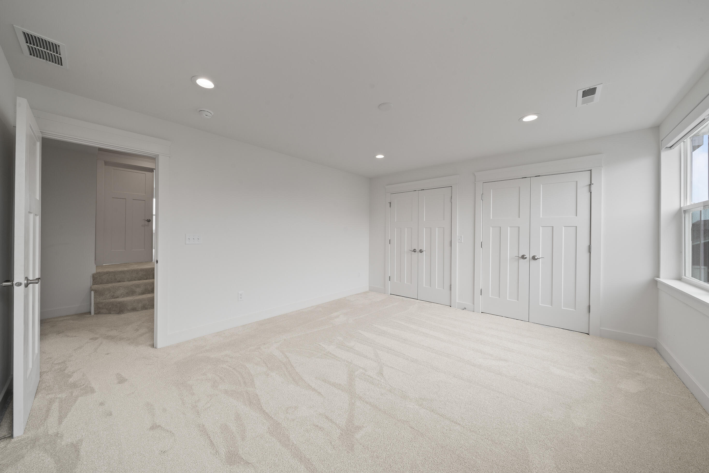 2724 Harbor Ct