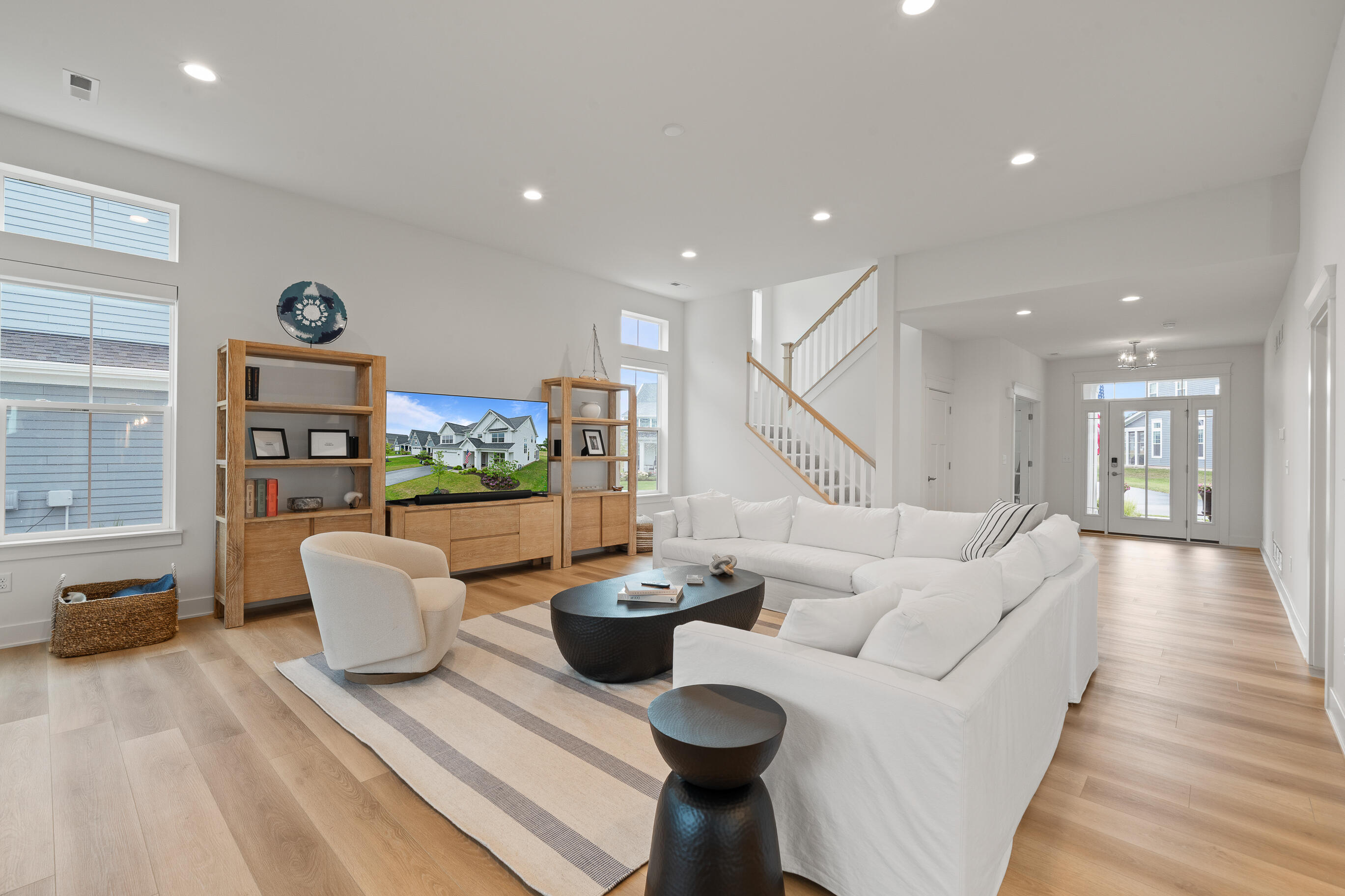 2724 Harbor Ct