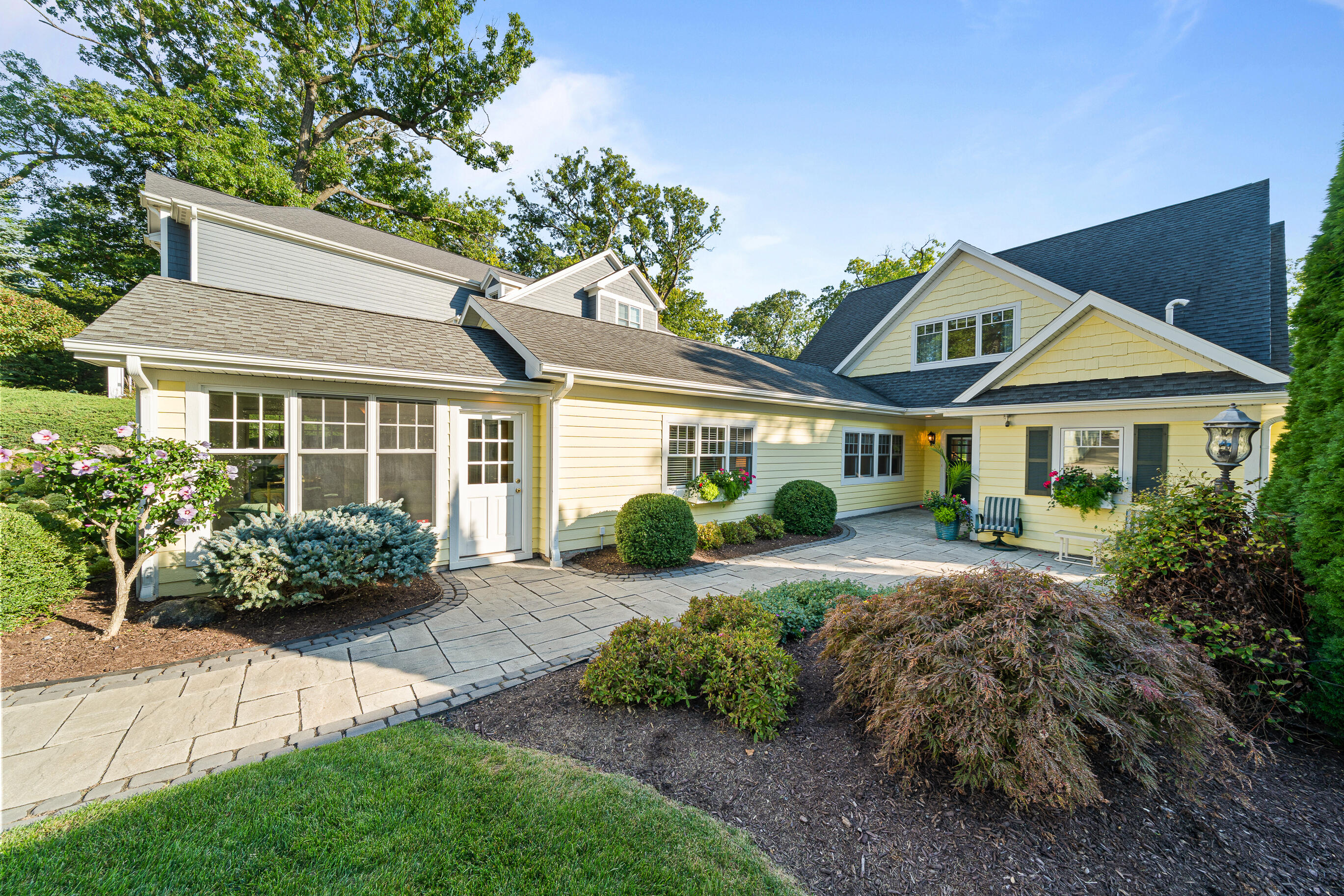 88 Oak Birch Dr