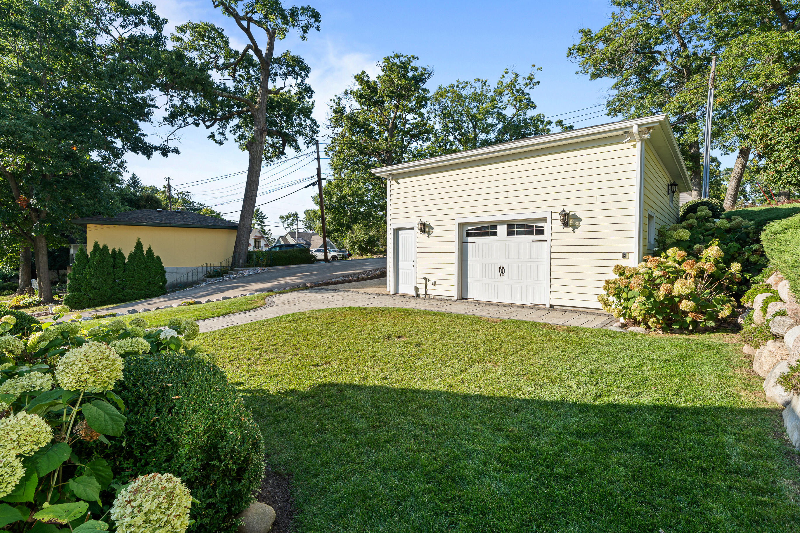 88 Oak Birch Dr