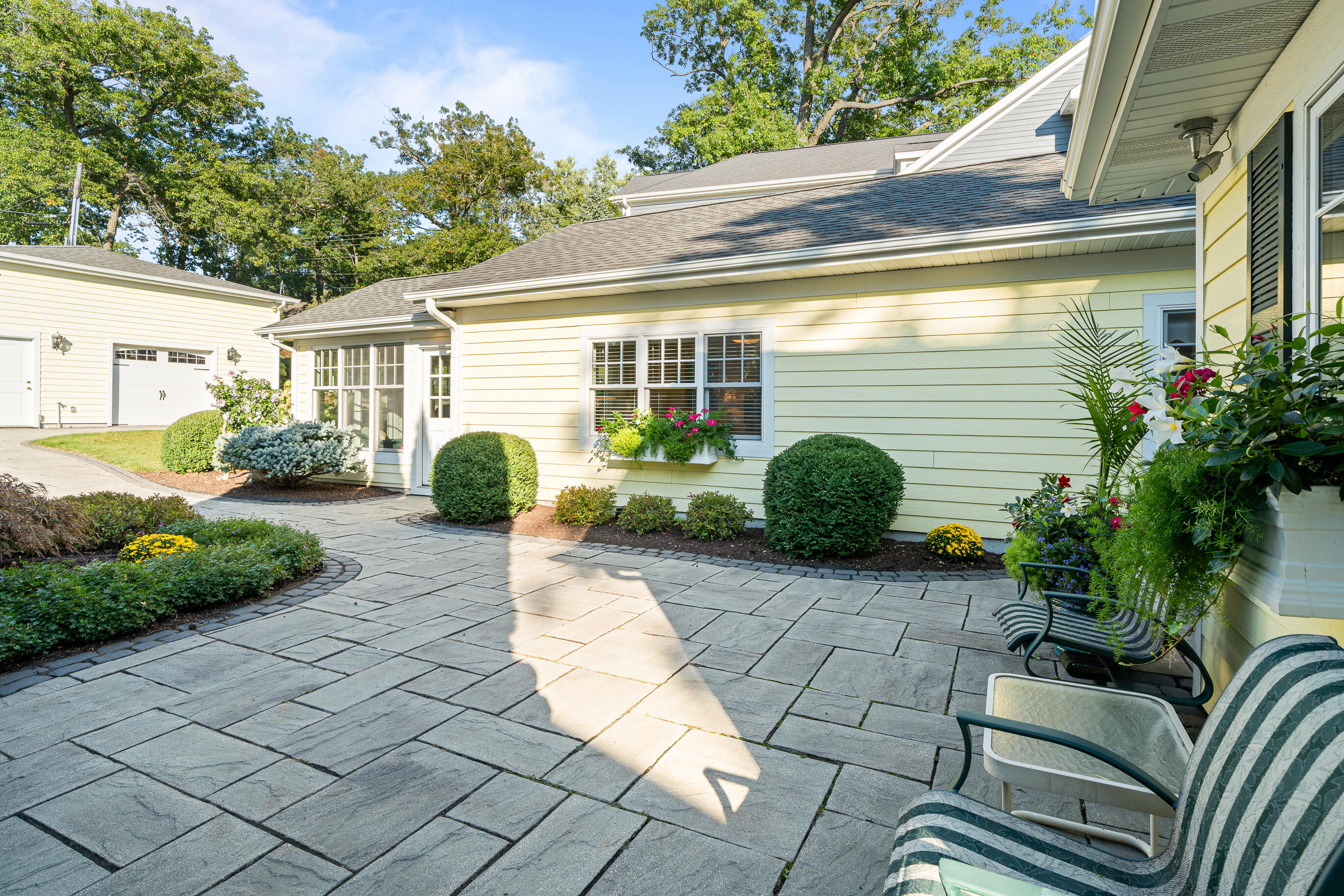 88 Oak Birch Dr