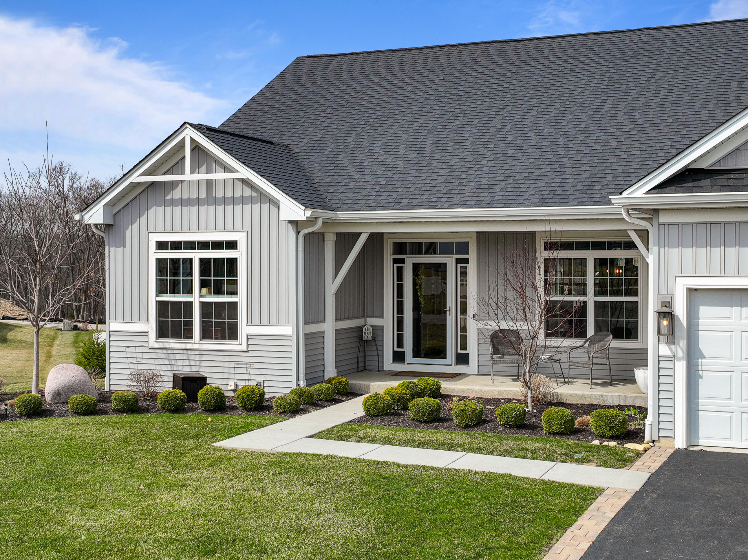 1740 Cobblestone Ct
