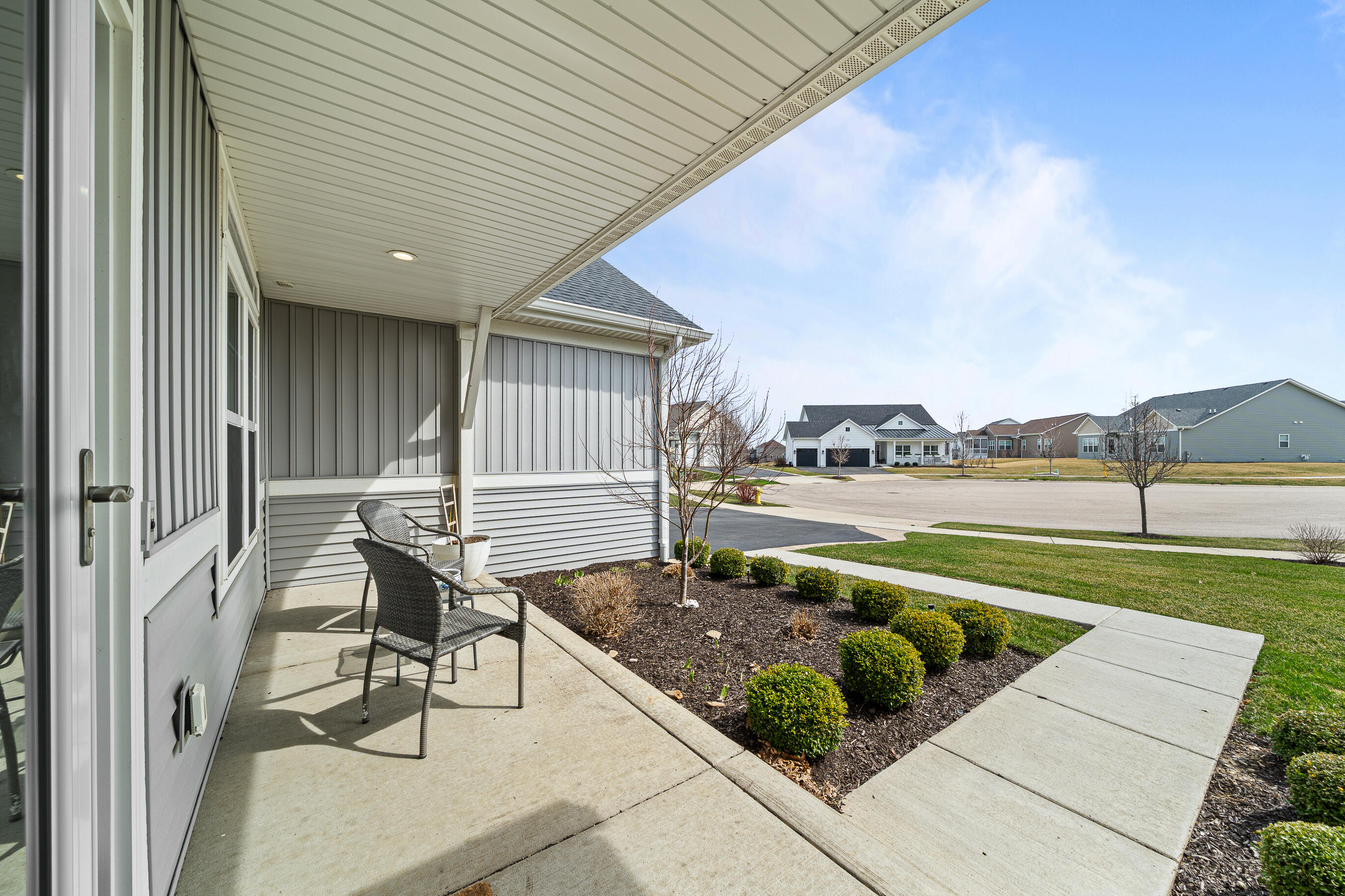 1740 Cobblestone Ct