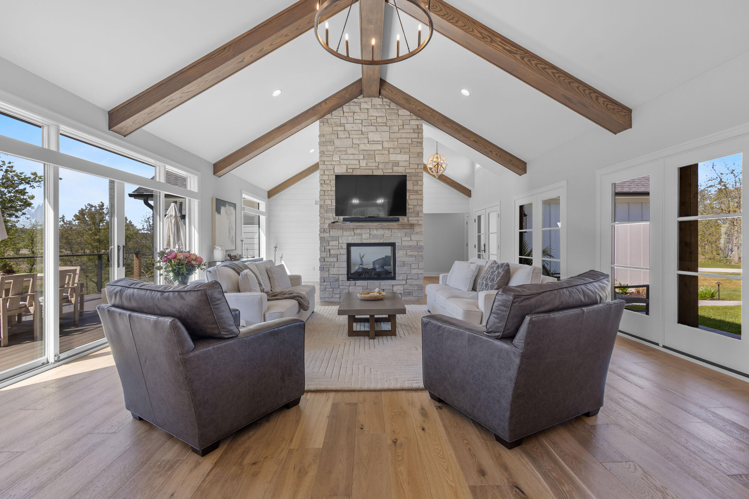 W4464 Lakeview Glen Dr