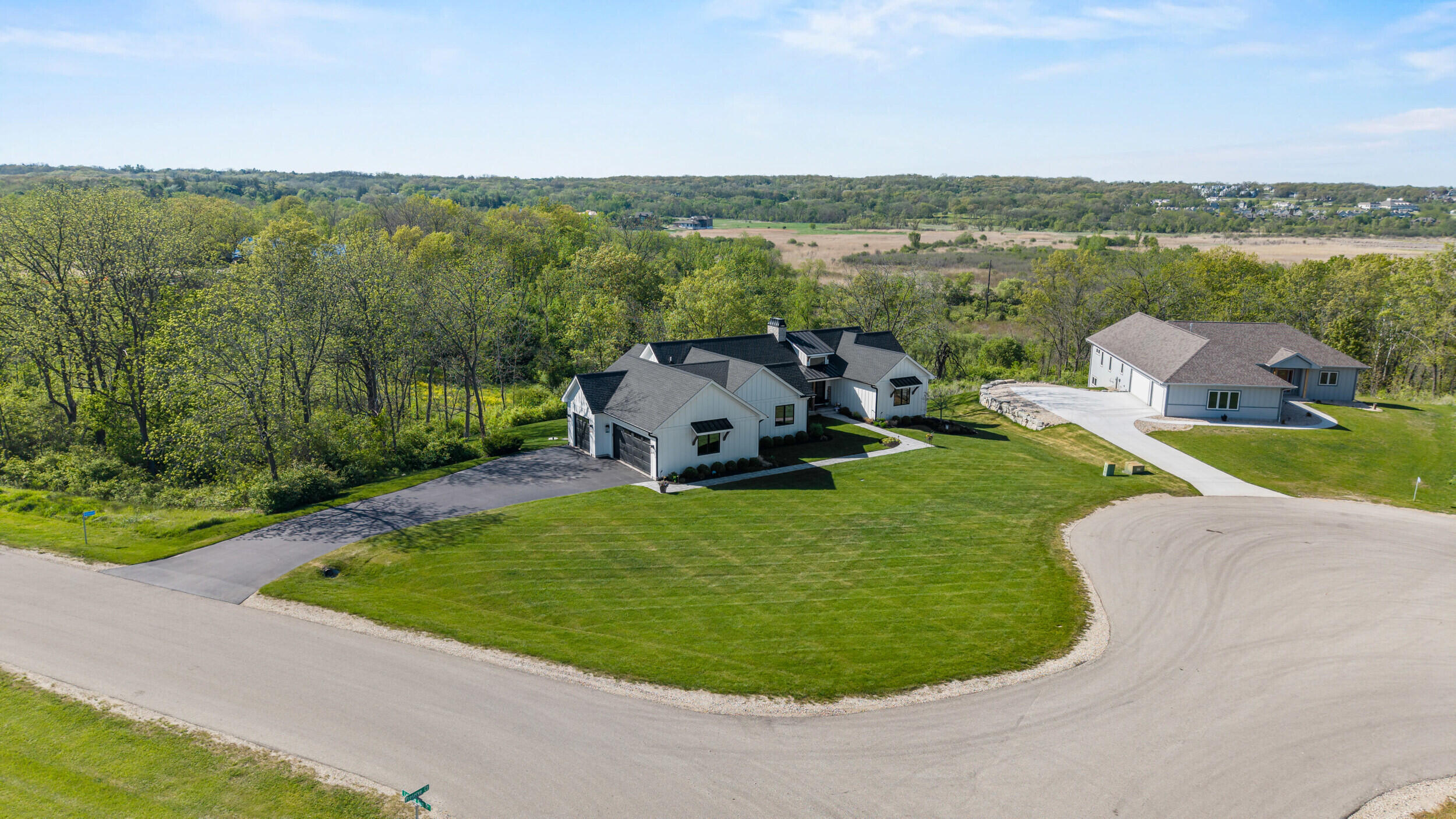 W4464 Lakeview Glen Dr