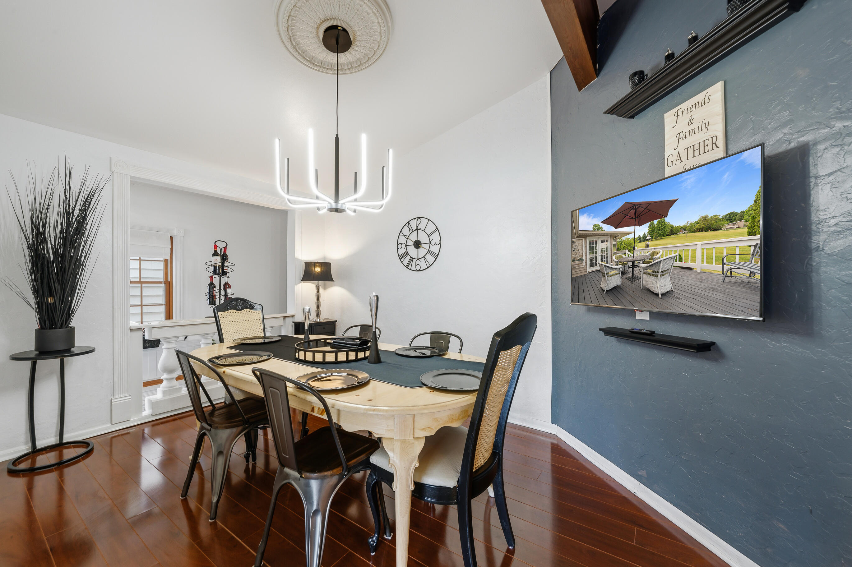 262 Castle Ter