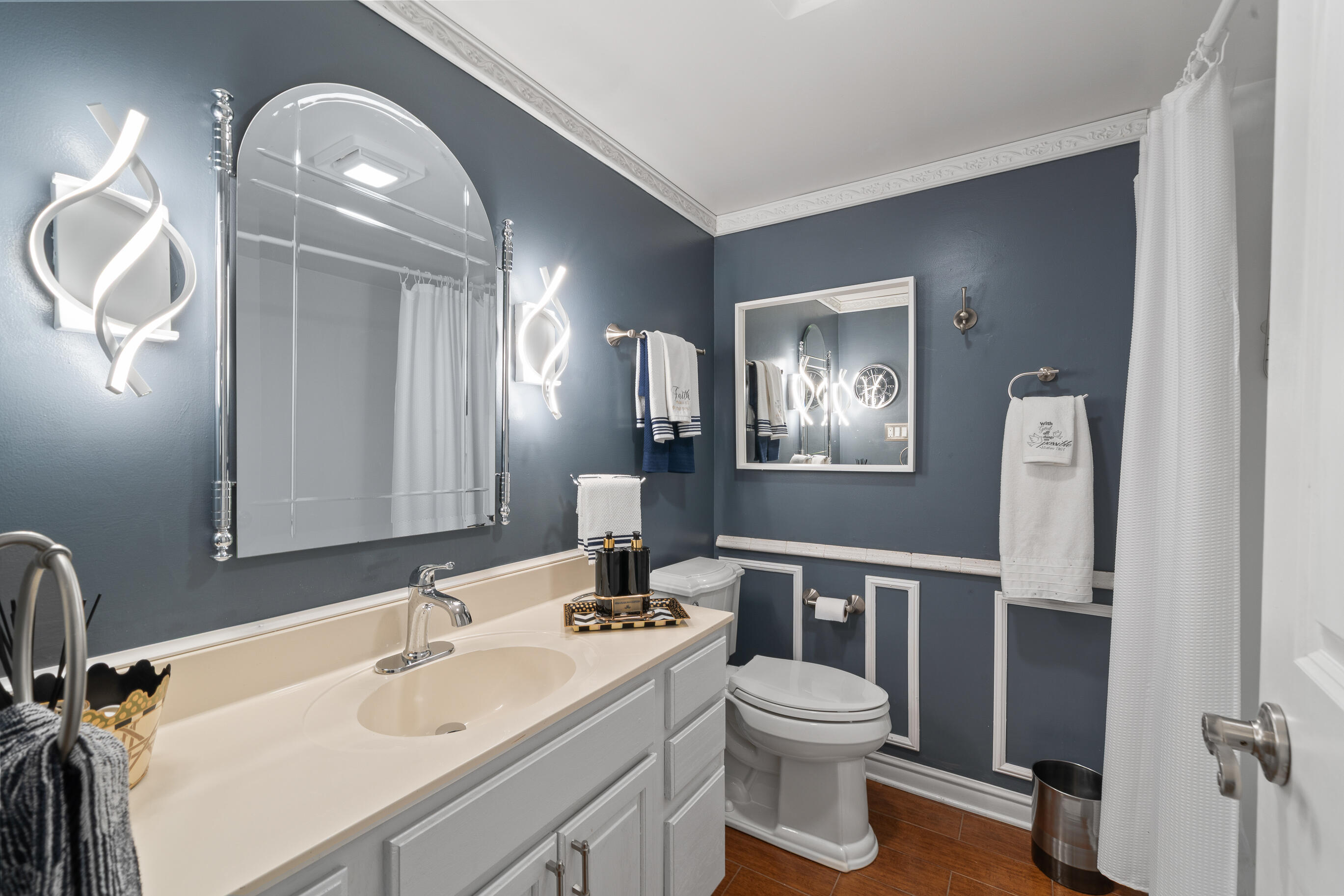 262 Castle Ter