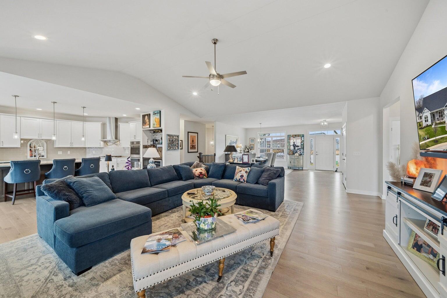 1740 Cobblestone Ct