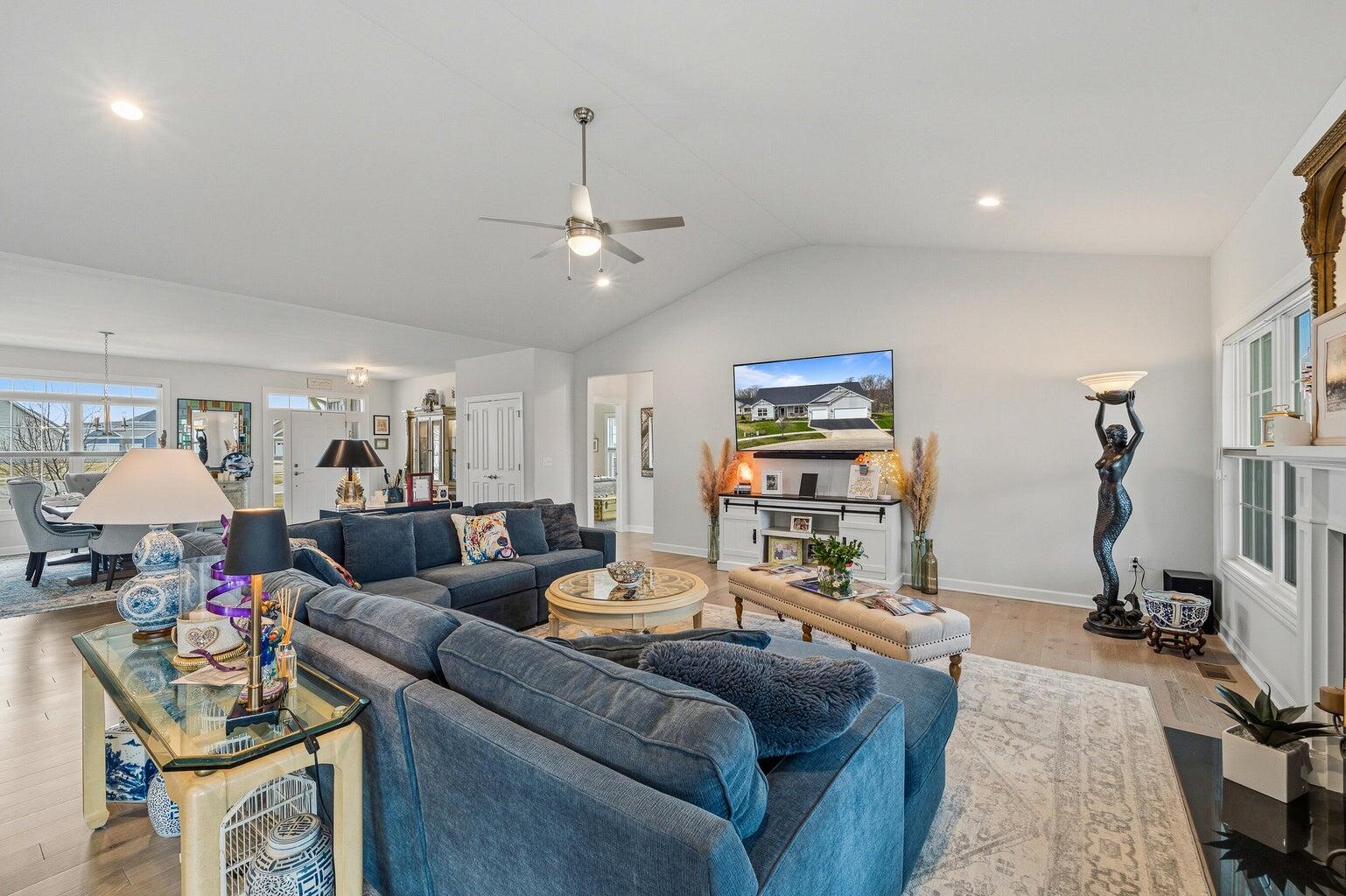 1740 Cobblestone Ct