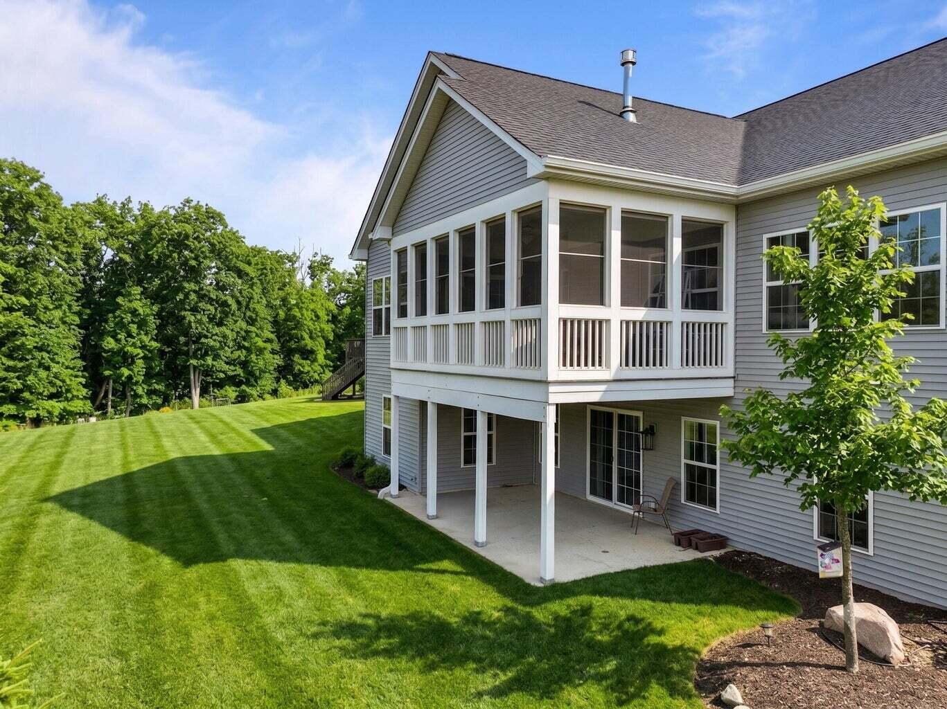 1740 Cobblestone Ct