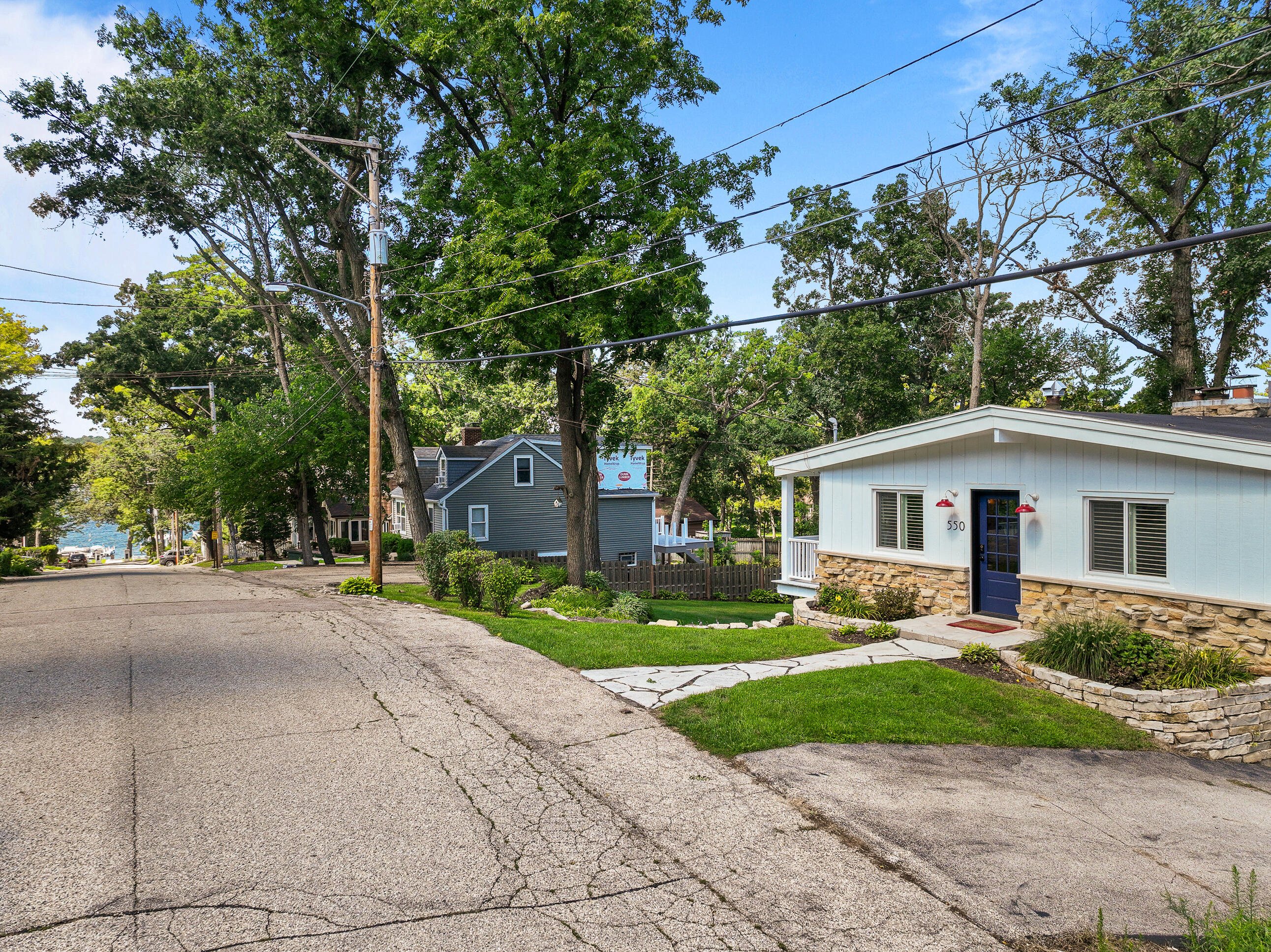 550 Glenview Rd