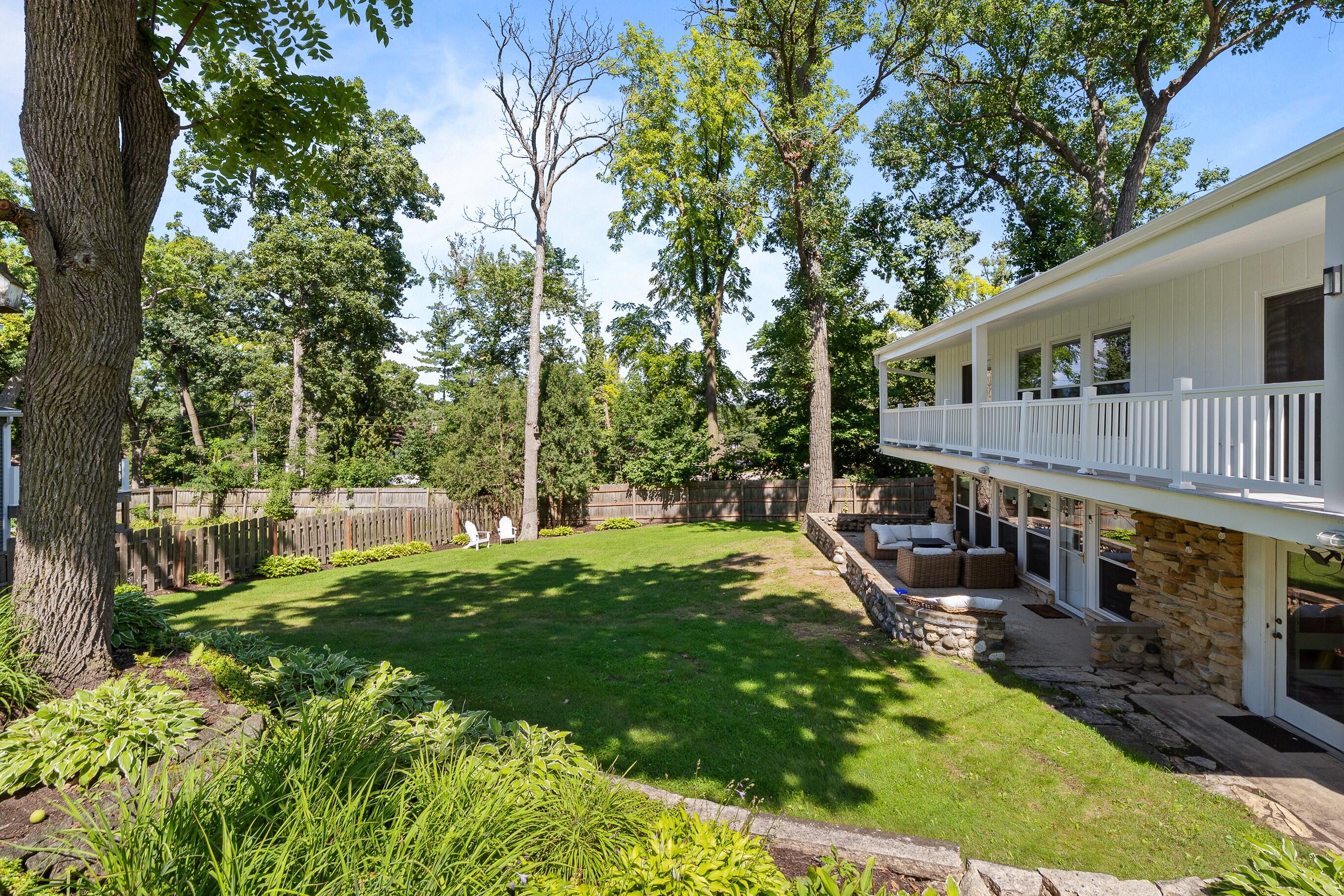 550 Glenview Rd