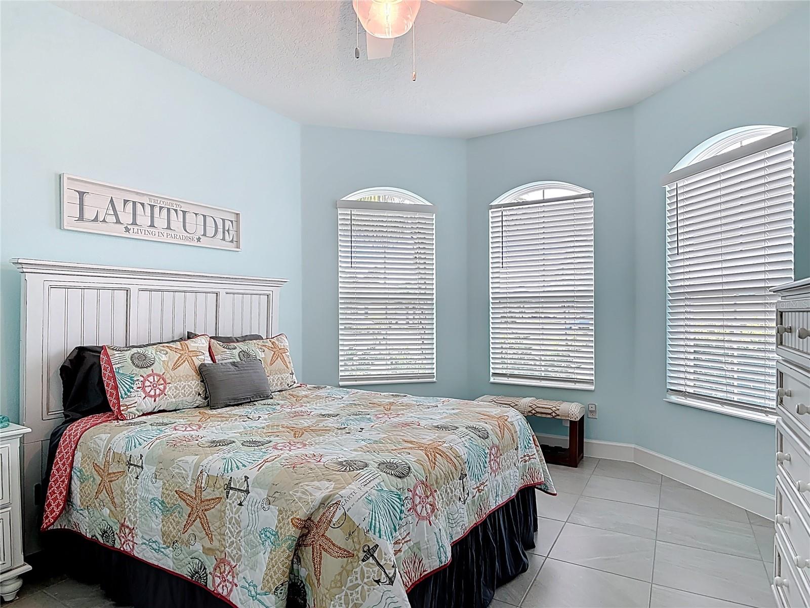 1002 SEA SHELL CT