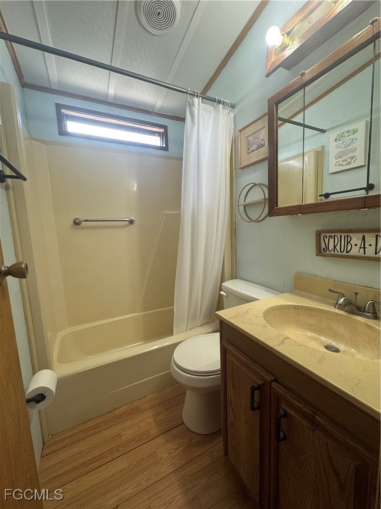 5 Fountain View BLVD