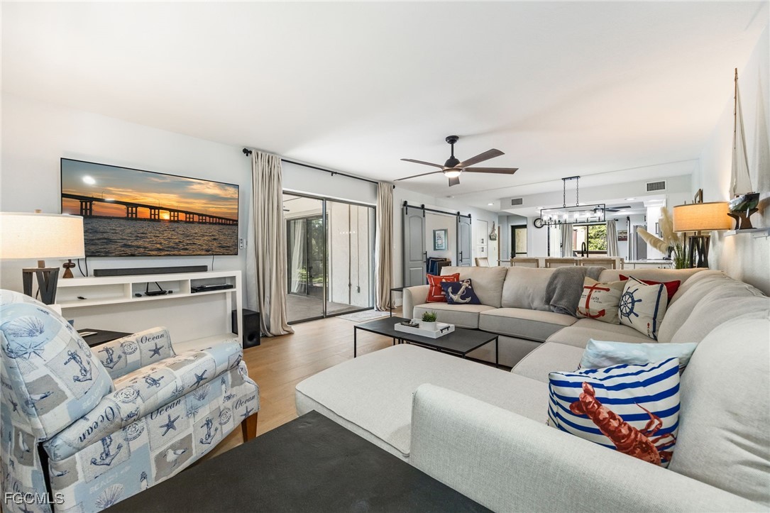 104 Pinebrook DR