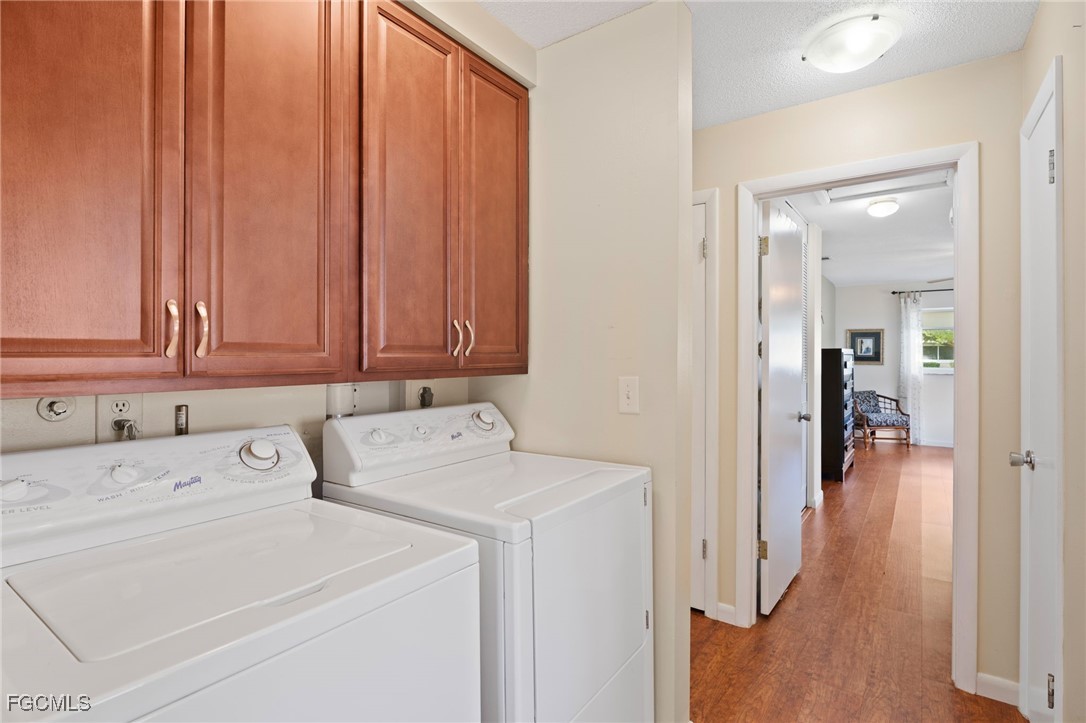 854 Pangola DR