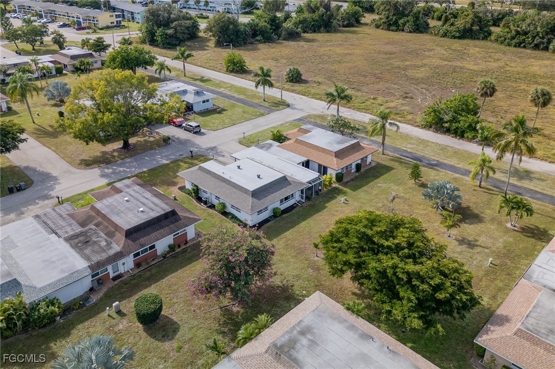 854 Pangola DR