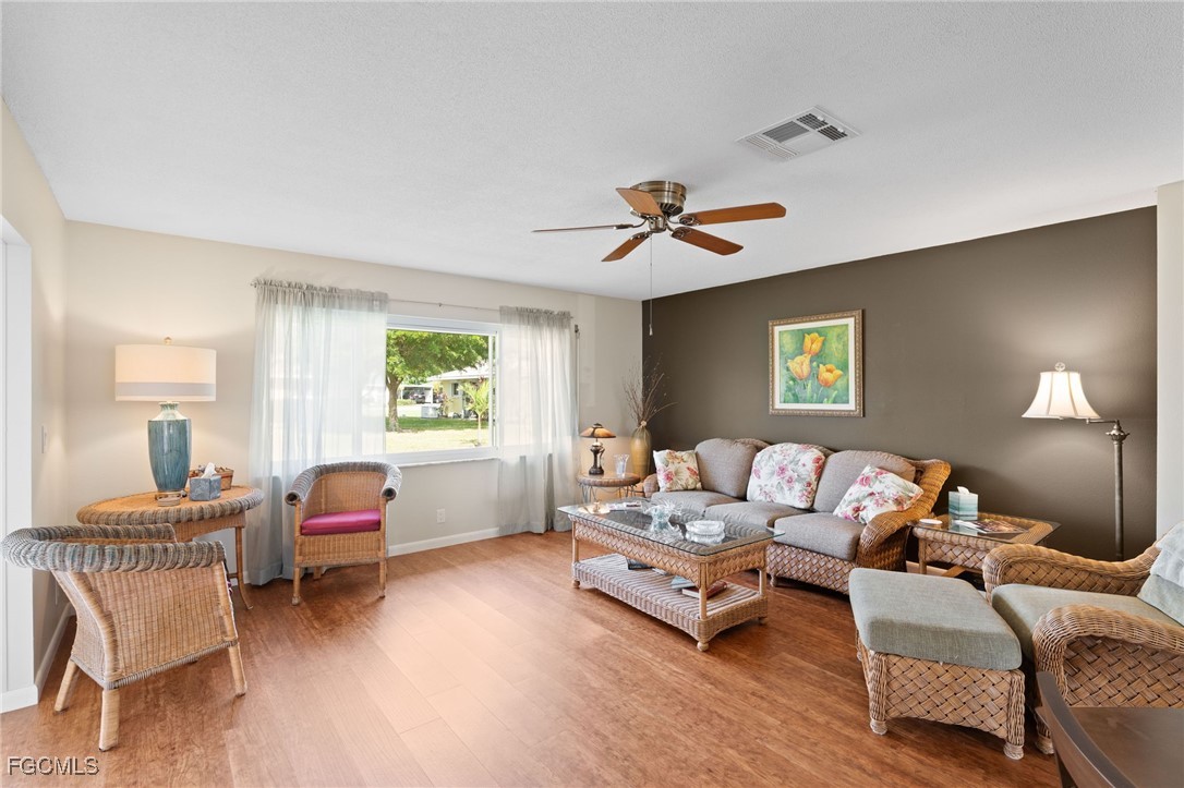 854 Pangola DR
