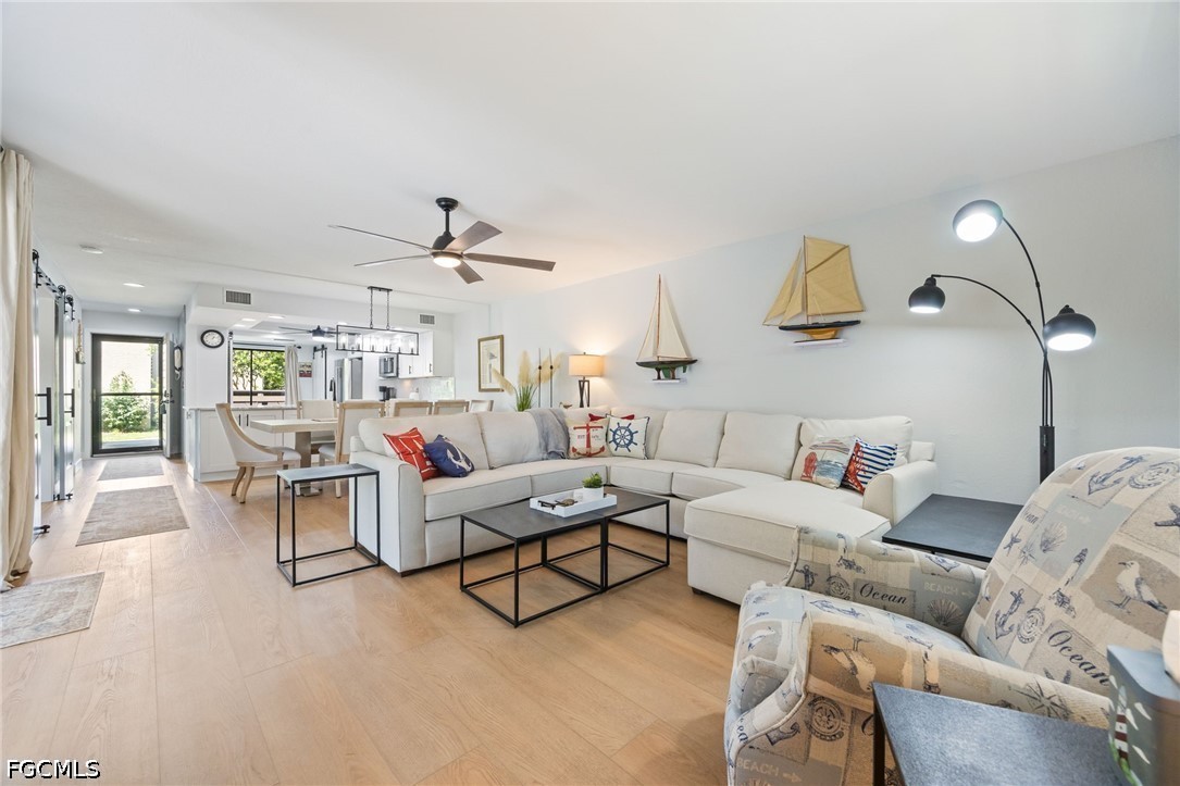 104 Pinebrook DR
