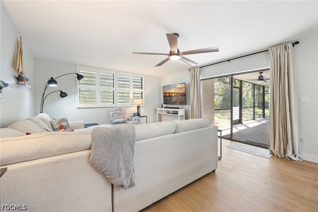 104 Pinebrook DR