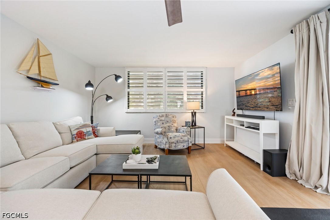 104 Pinebrook DR