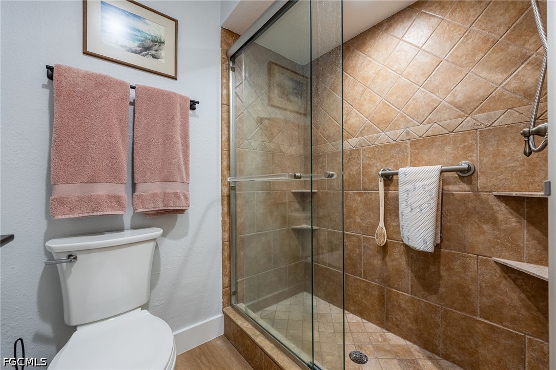 104 Pinebrook DR
