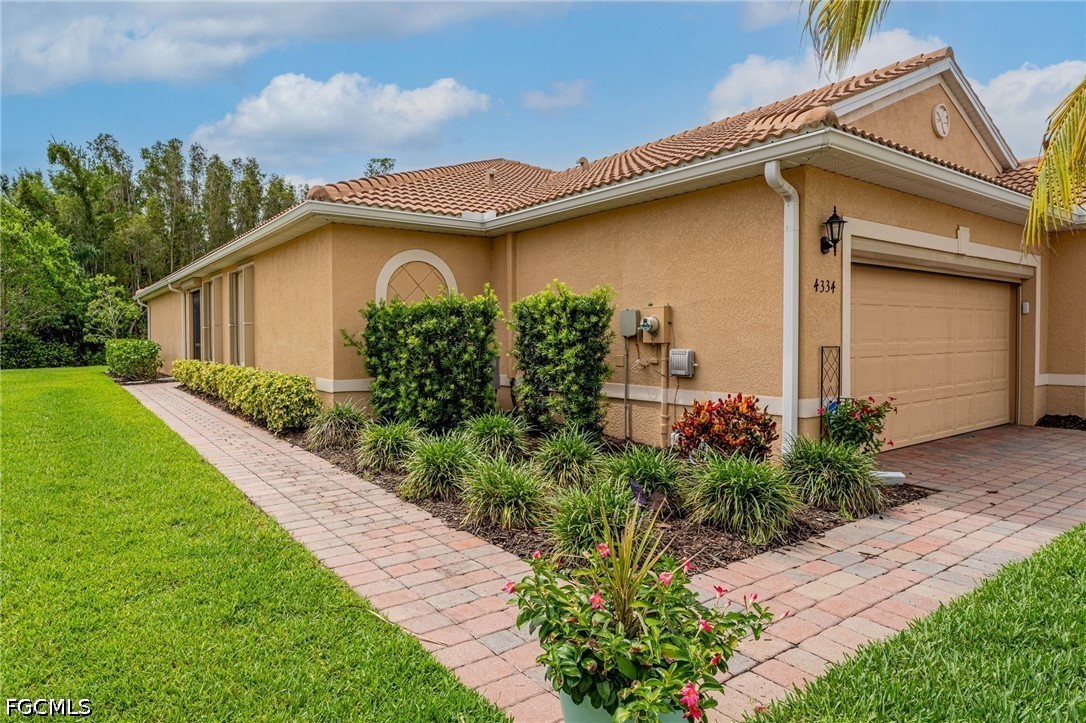 4334 Dutchess Park Rd Fort Myers Fl 33916 2026019278