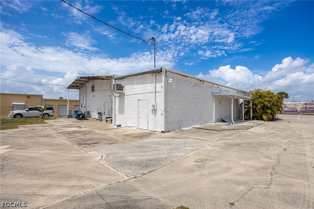 916 SE 14th AVE