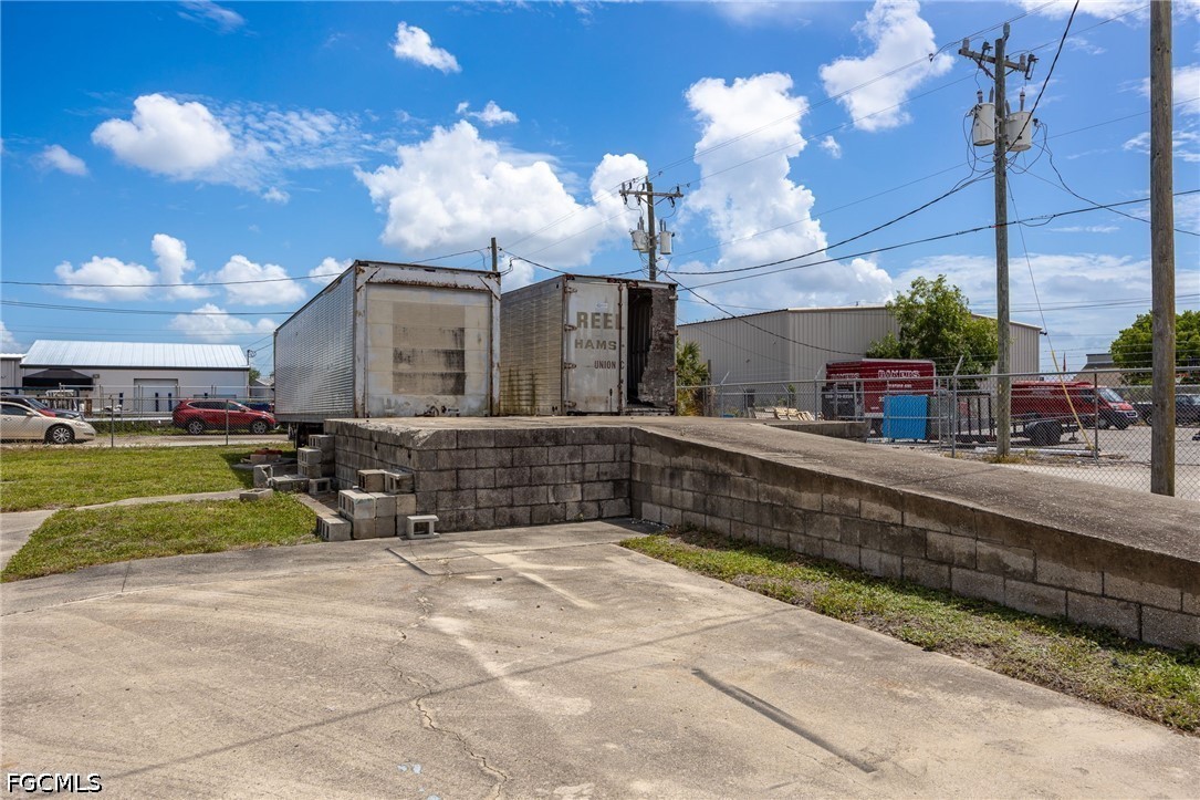 916 SE 14th AVE