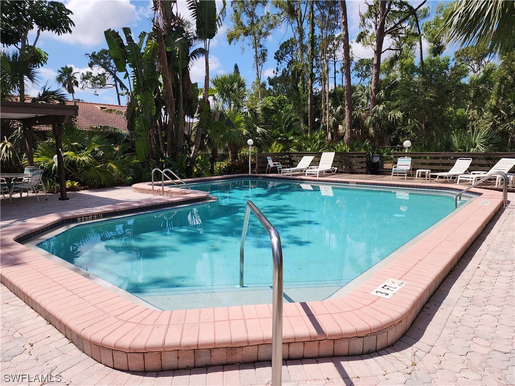 104 Pinebrook DR