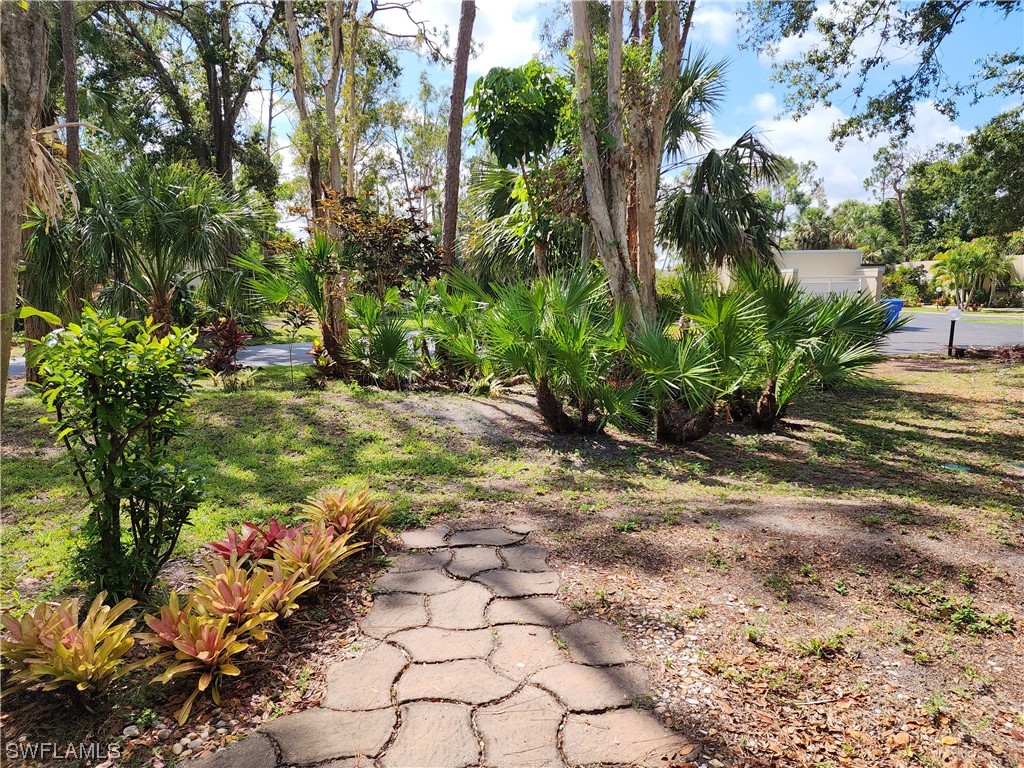 104 Pinebrook DR