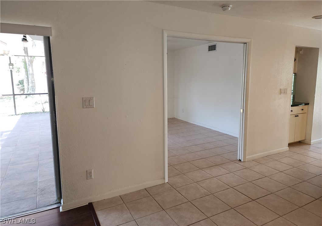 104 Pinebrook DR