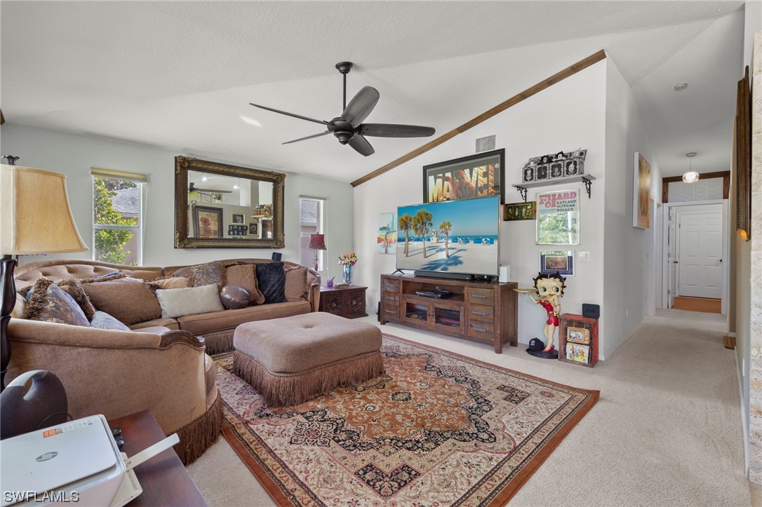 8812 Bracken WAY