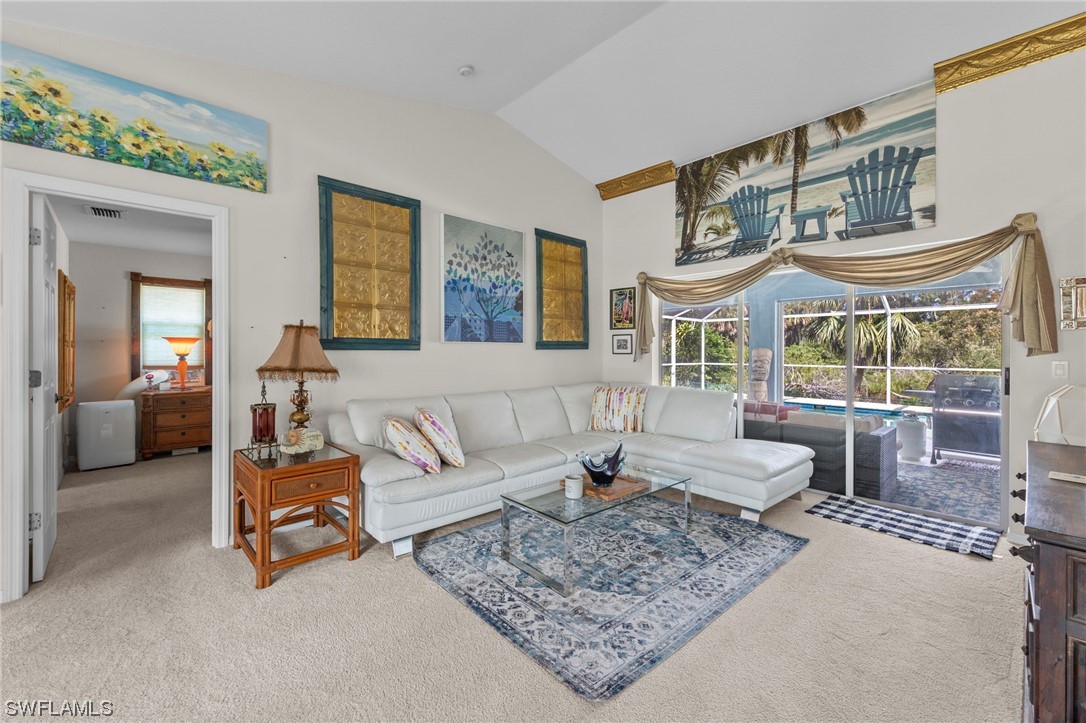 8812 Bracken WAY