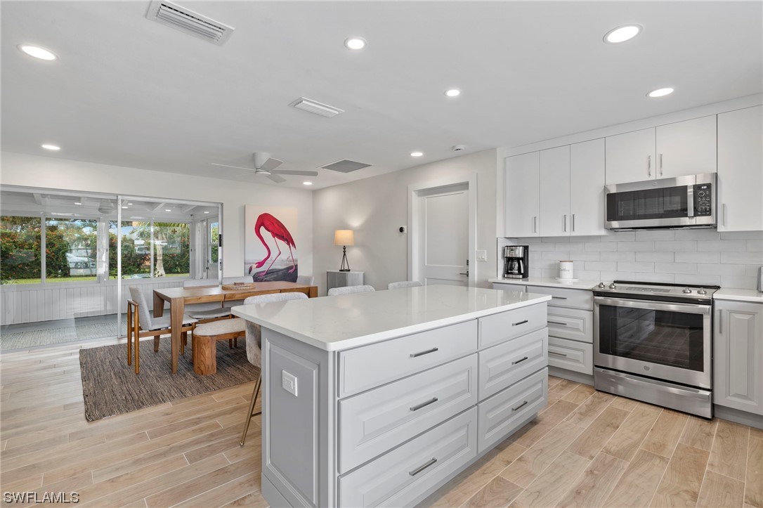 1039 El Mar AVE
